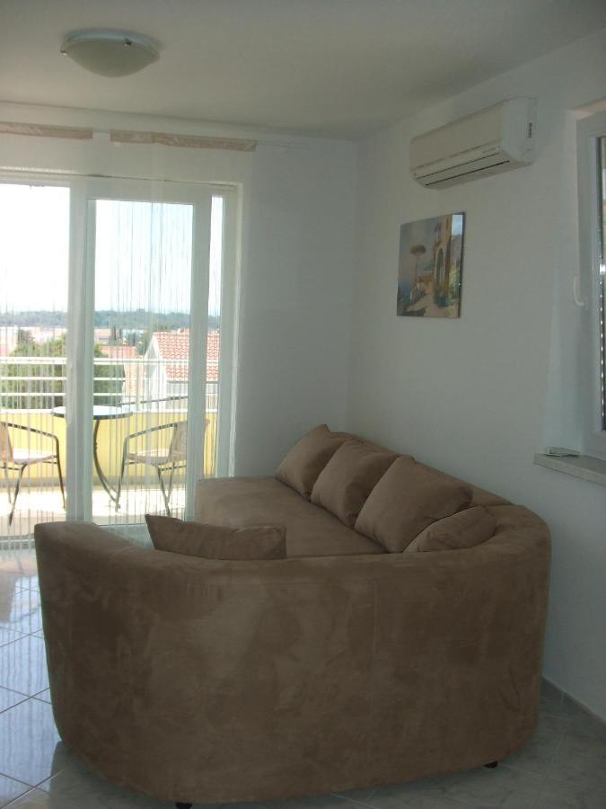 Apartments Diva Novalja Chambre photo